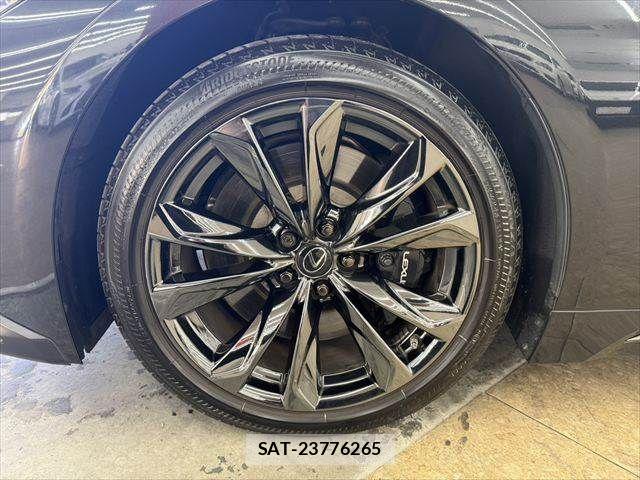 Lexus LS 2021-06 8366733-26