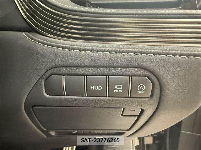 Lexus LS 2021-06 8366733-7