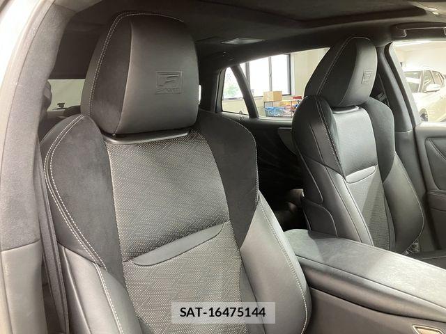 Lexus LS 2021-11 8525539-17