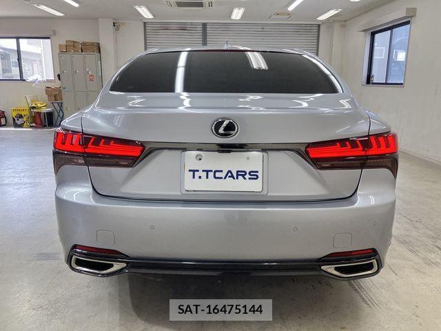 Lexus LS 2021-11 8525539-23