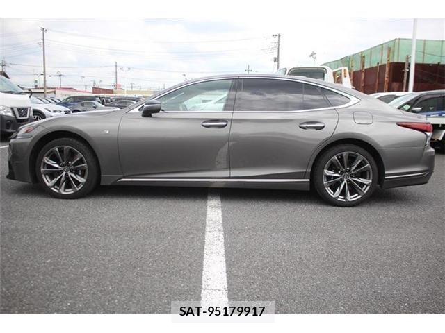 Lexus LS 2018-02 8562448-10