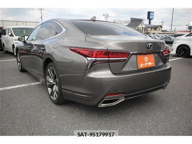 Lexus LS 2018-02 8562448-11