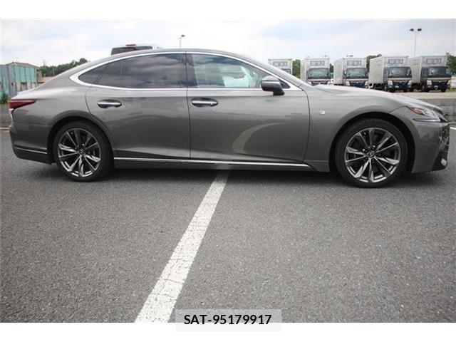 Lexus LS 2018-02 8562448-14