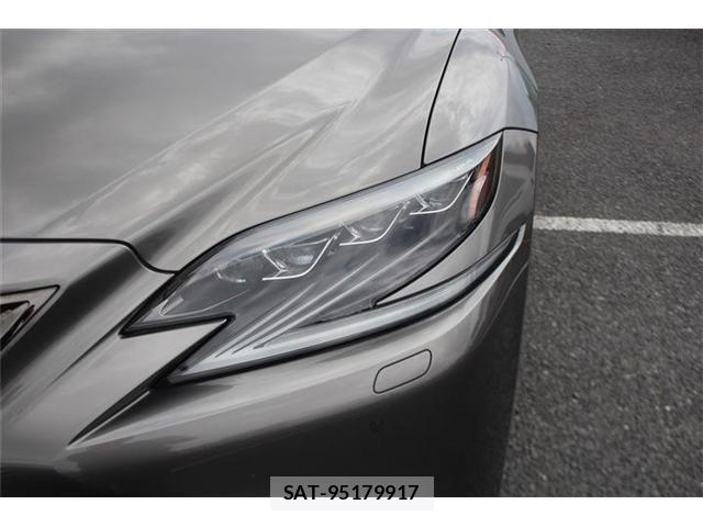 Lexus LS 2018-02 8562448-19