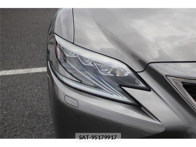 Lexus LS 2018-02 8562448-20