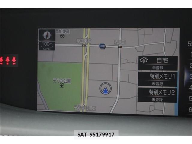 Lexus LS 2018-02 8562448-2
