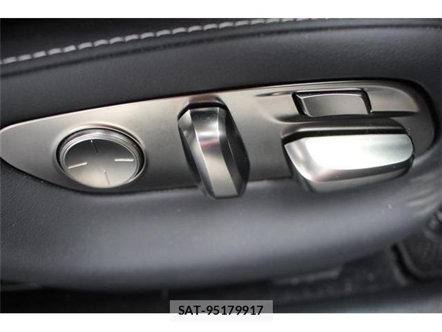 Lexus LS 2018-02 8562448-6