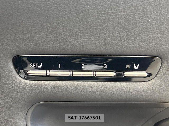 Lexus LS 2020-03 8562446-10
