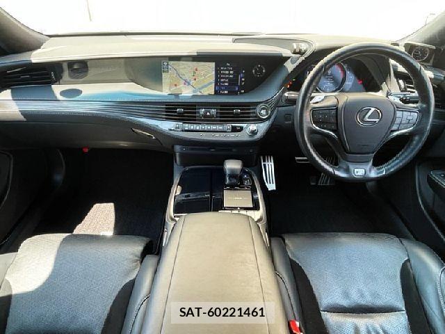 Lexus LS 2018-02 8627480-1