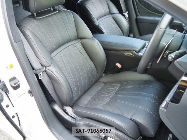 Lexus LS 2021-03 8743434-10