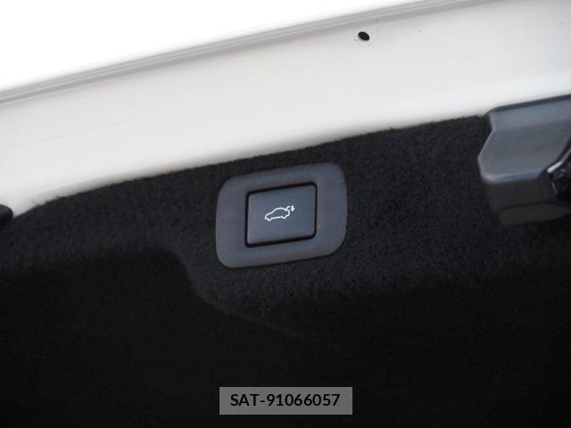 Lexus LS 2021-03 8743434-15