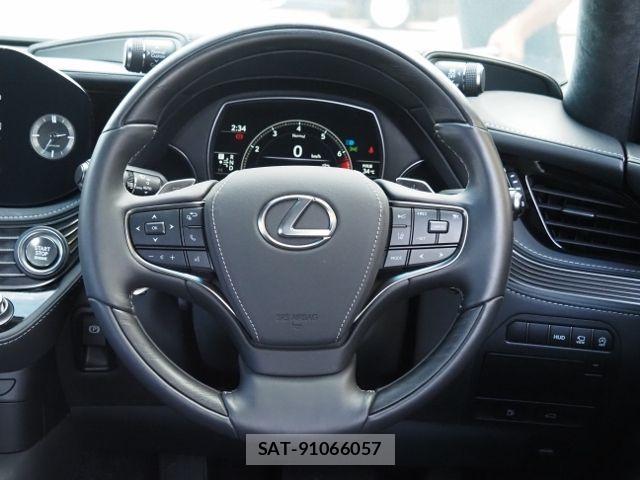 Lexus LS 2021-03 8743434-16