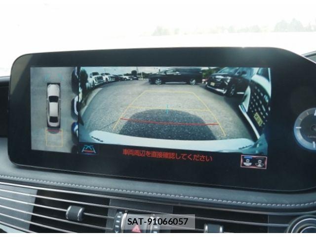 Lexus LS 2021-03 8743434-18