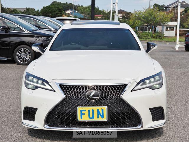 Lexus LS 2021-03 8743434-1