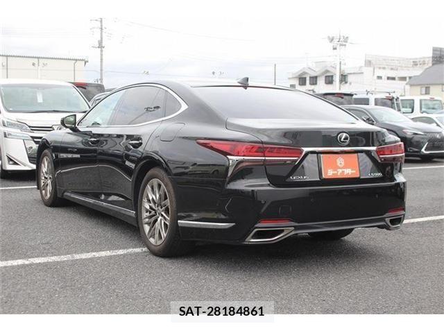 Lexus LS 2018-04 8796480-13