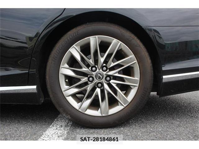 Lexus LS 2018-04 8796480-19