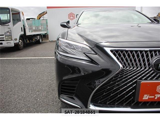 Lexus LS 2018-04 8796480-23