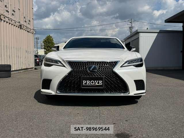 Lexus LS 2021-01 8796479-9