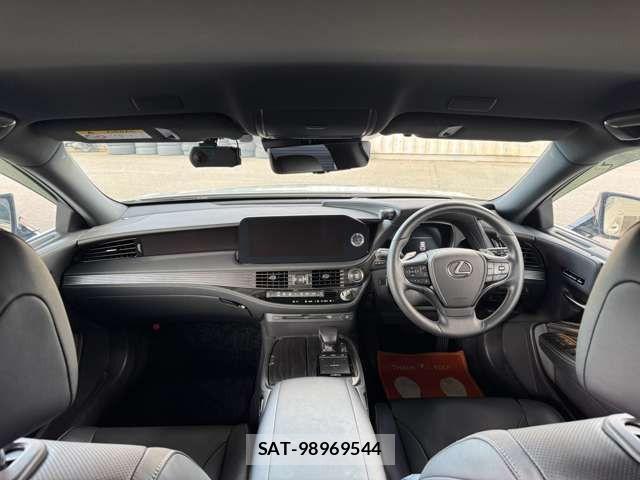 Lexus LS 2021-01 8796479-2
