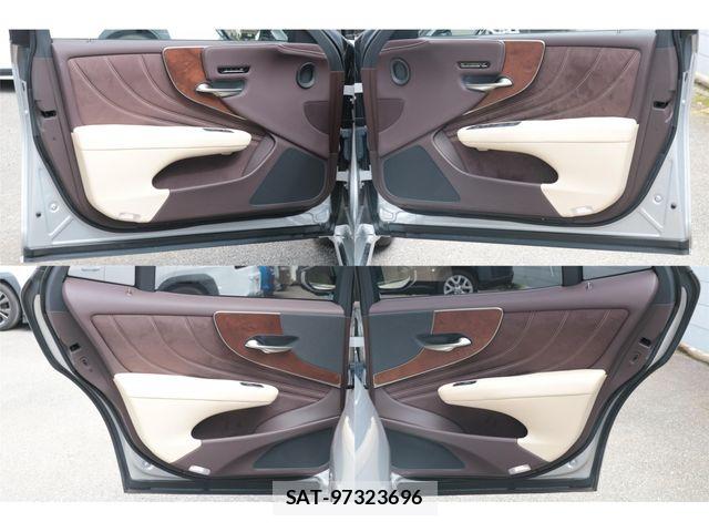 Lexus LS 2019-09 8880510-20