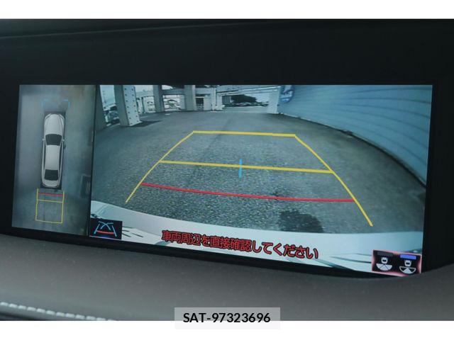 Lexus LS 2019-09 8880510-6