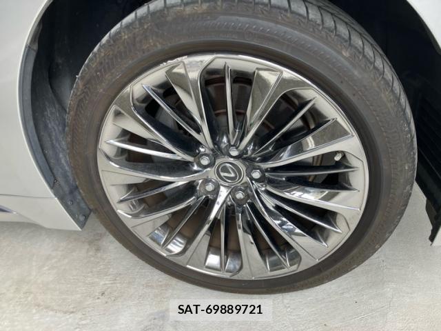 Lexus LS 2017-12 8880514-9