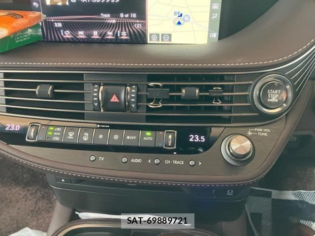 Lexus LS 2017-12 8880514-27