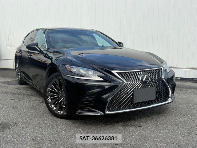 Lexus LS 2019-09 8880512-0