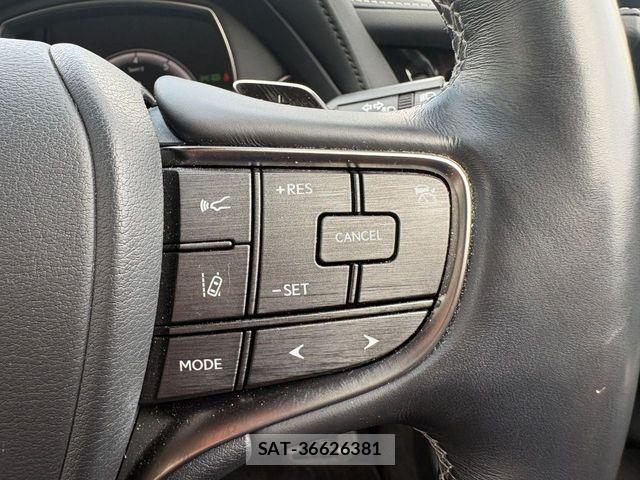 Lexus LS 2019-09 8880512-14