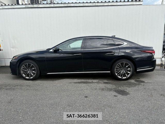 Lexus LS 2019-09 8880512-26
