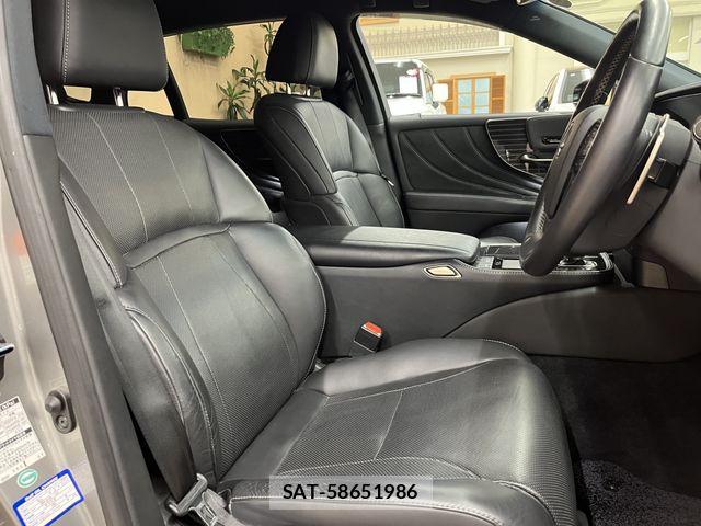 Lexus LS 2018-06 8883848-3