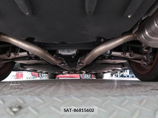 Lexus LS 2018-01 834718-19