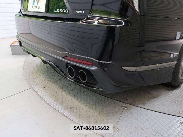 Lexus LS 2018-01 834718-3