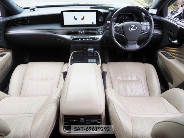 Lexus LS 2023-03 4964461-9