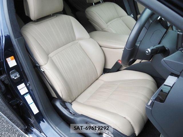 Lexus LS 2023-03 4964461-10
