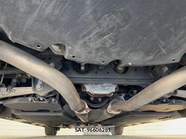 Lexus LS 2019-03 6499481-18
