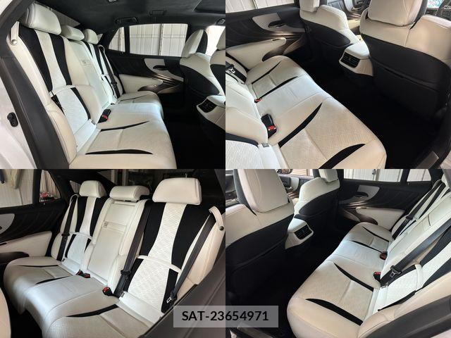 Lexus LS 2018-07 7059268-15