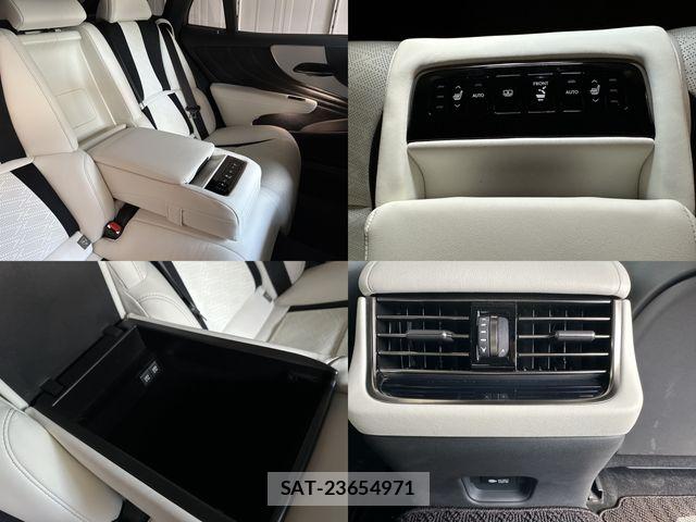 Lexus LS 2018-07 7059268-16