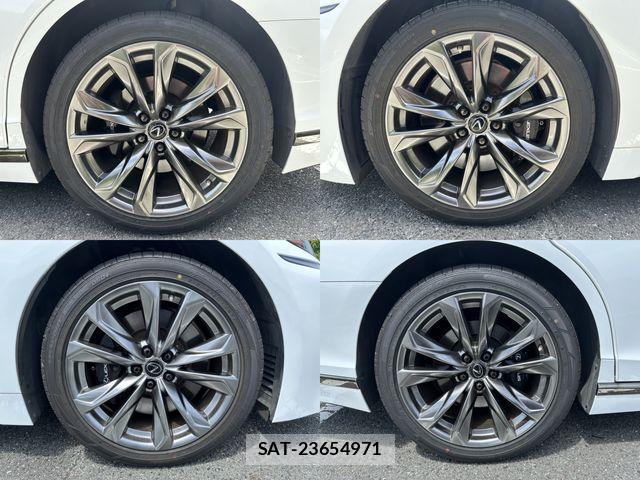 Lexus LS 2018-07 7059268-6