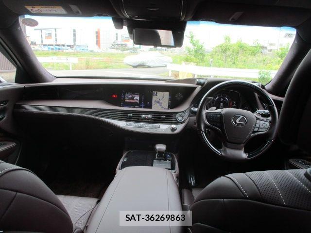 Lexus LS 2018-01 7358502-12