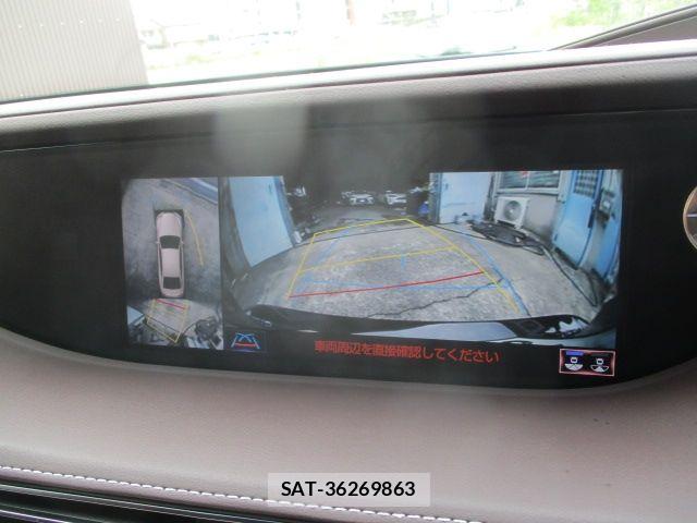 Lexus LS 2018-01 7358502-25
