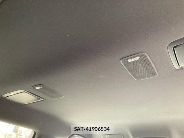 Lexus LS 2020-03 7455408-23