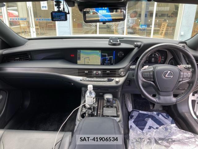 Lexus LS 2020-03 7455408-24