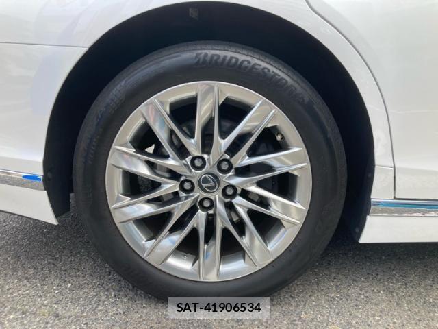 Lexus LS 2020-03 7455408-5