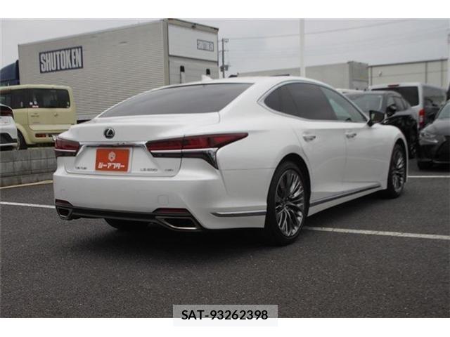 Lexus LS 2019-10 7786510-12