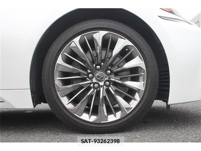 Lexus LS 2019-10 7786510-14