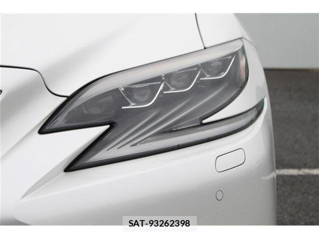 Lexus LS 2019-10 7786510-23