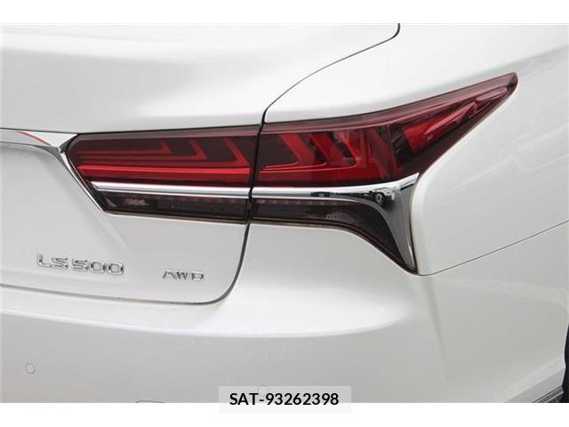 Lexus LS 2019-10 7786510-25