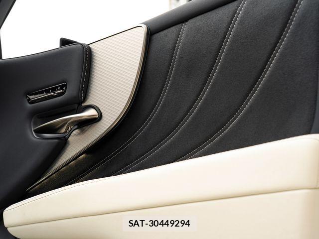 Lexus LS 2023-10 7877357-3