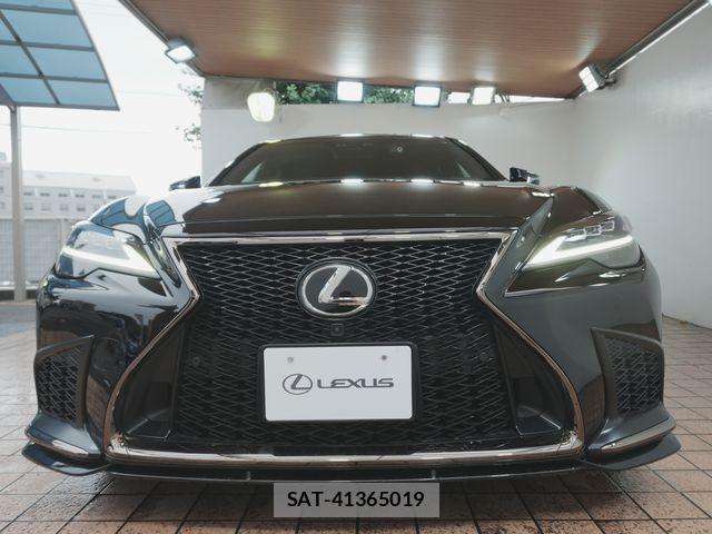 Lexus LS 2023-02 8100142-8
